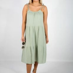 Very J Sage Midi Dress