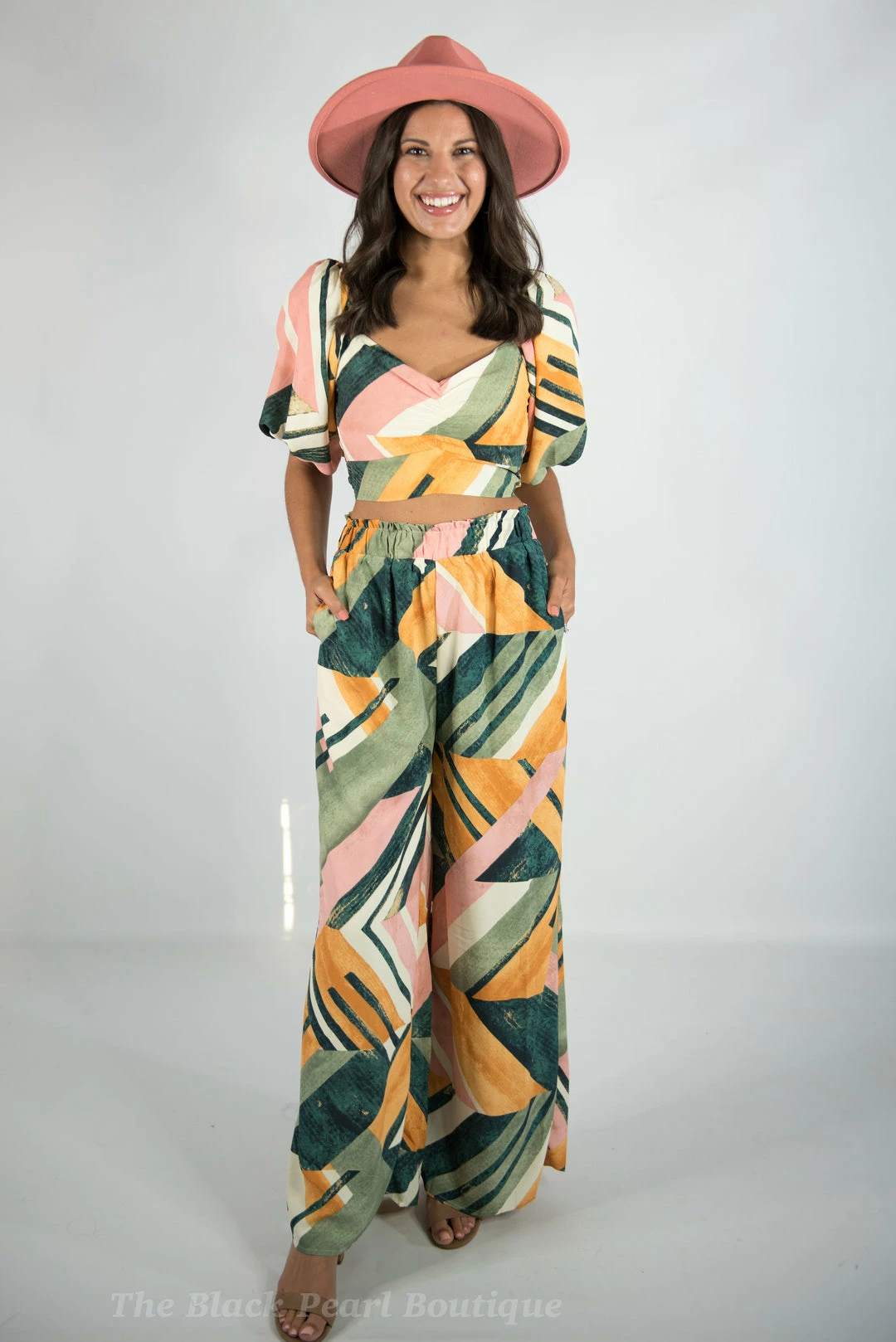 Entro Colorful Abstract Print Crop Top New Arrivals 3 Entro Colorful Abstract Print Crop Top New Arrivals