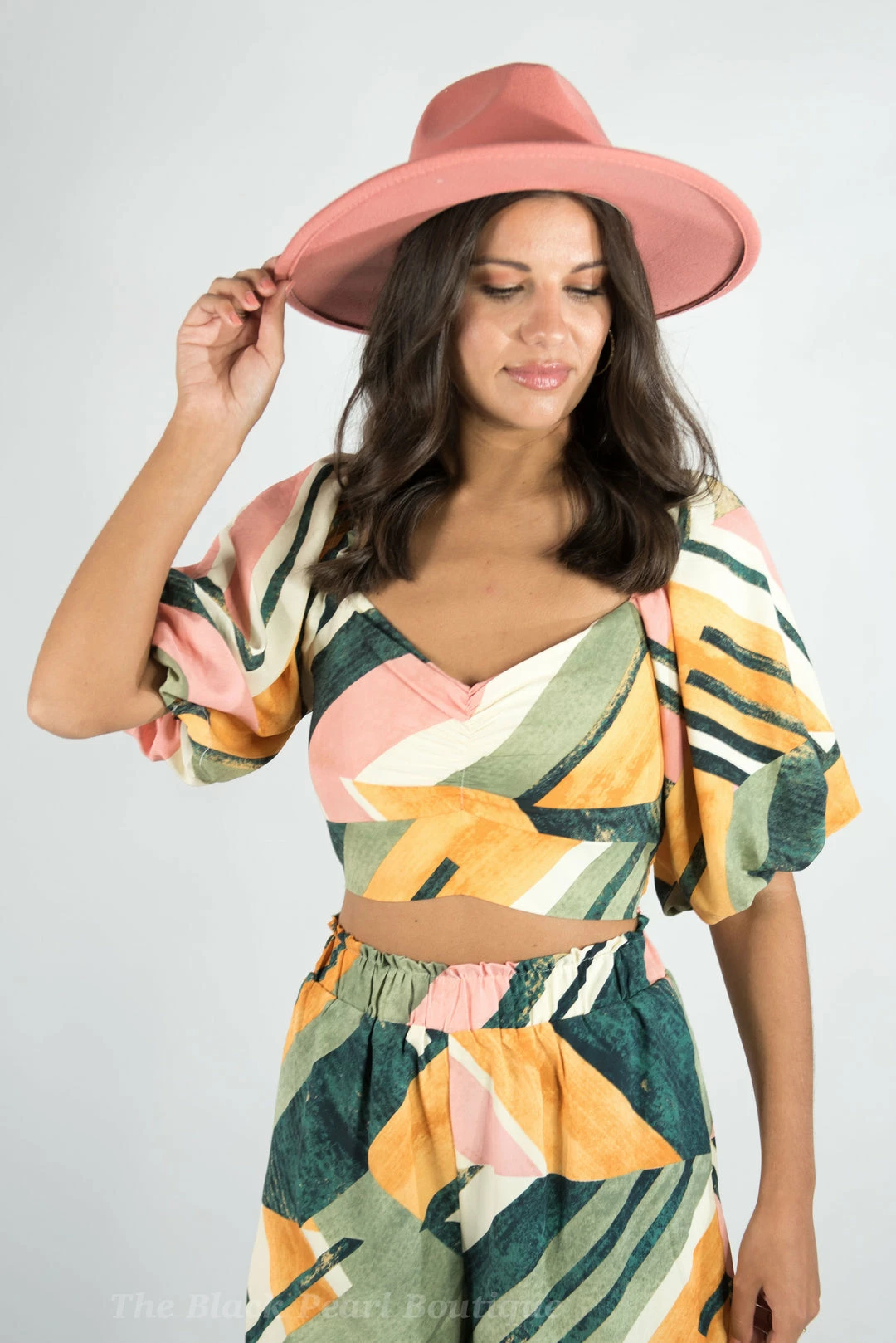 Entro Colorful Abstract Print Crop Top New Arrivals 2 Entro Colorful Abstract Print Crop Top New Arrivals