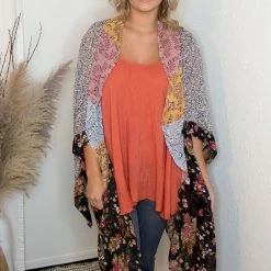 UMGEE Black Floral Kimono Tops