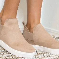 Fortune Dynamic Taupe Booties