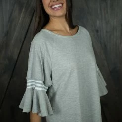 Easel Heather Grey Top