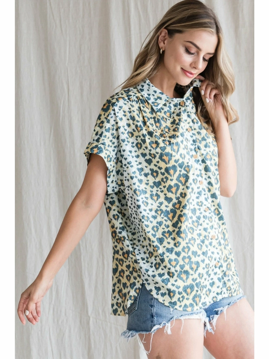 Jodifl New Arrivals Hunter Green Leopard Print Button Up 3 Jodifl New Arrivals Hunter Green Leopard Print Button Up
