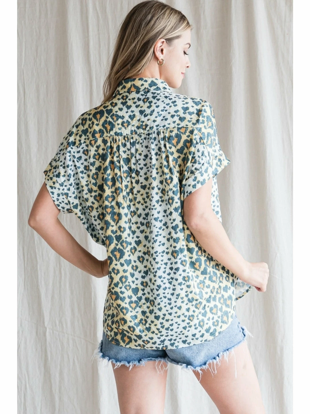 Jodifl New Arrivals Hunter Green Leopard Print Button Up 4 Jodifl New Arrivals Hunter Green Leopard Print Button Up